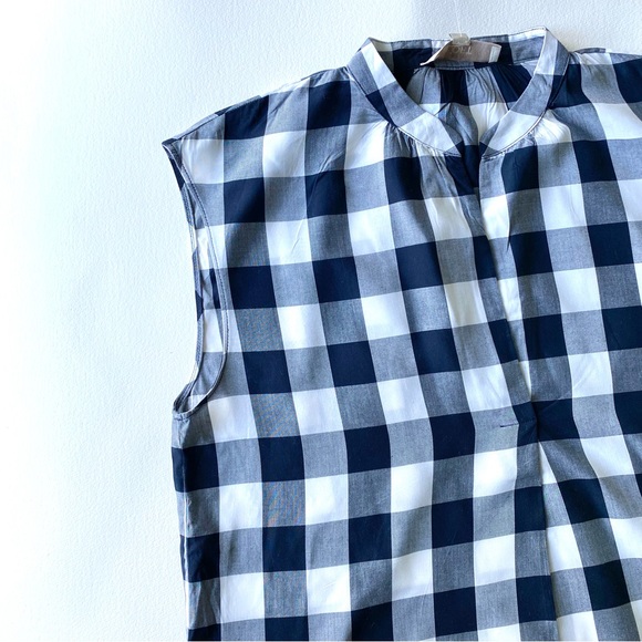 NWT Ann Taylor LOFT Navy and White Buffalo Check Sleeveless Blouse, Size: M - Picture 7 of 9